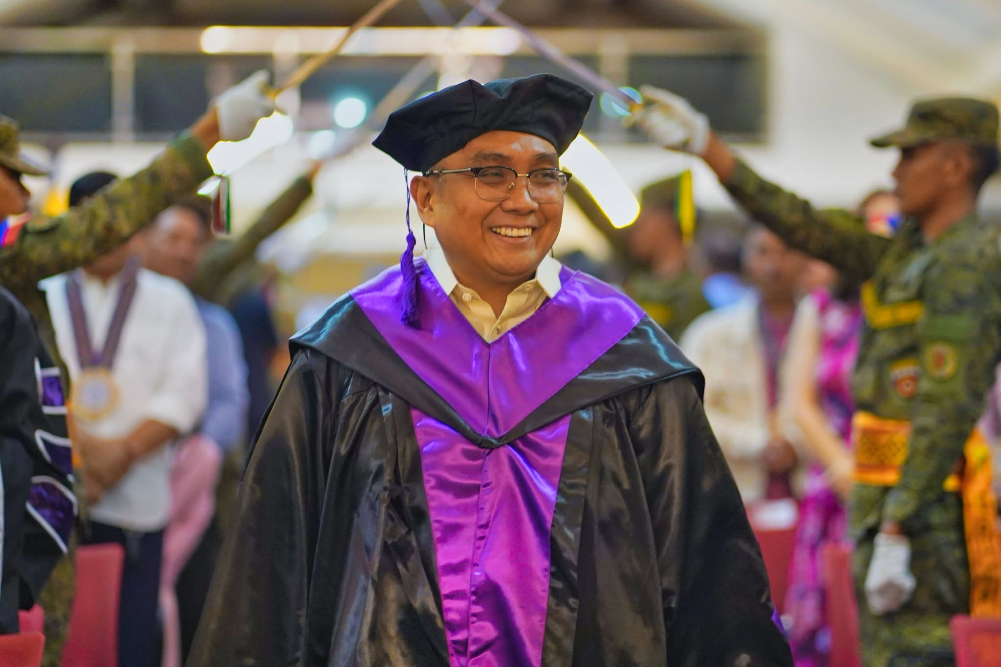 24TH-GRAD-COL-PHOTOSET photo 59